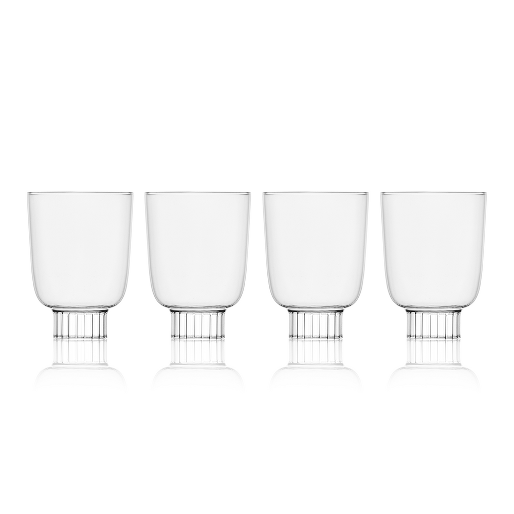 Sprezz's clear wine glasses, a celebration of simplicity and elegance. Designed for those who appreciate the understated beauty of hand-blown glass, these tumblers are perfect for any beverage, offering versatility and style for everyday use or special occasions.