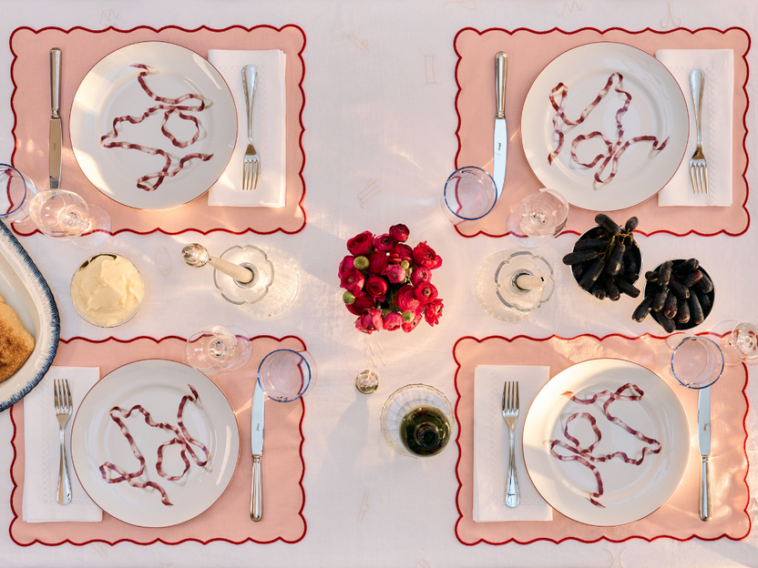 Ribbon Dessert Plates